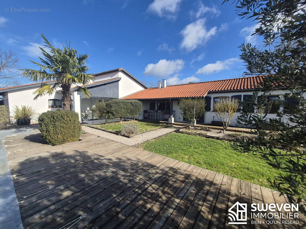 Maison à FONTENILLES