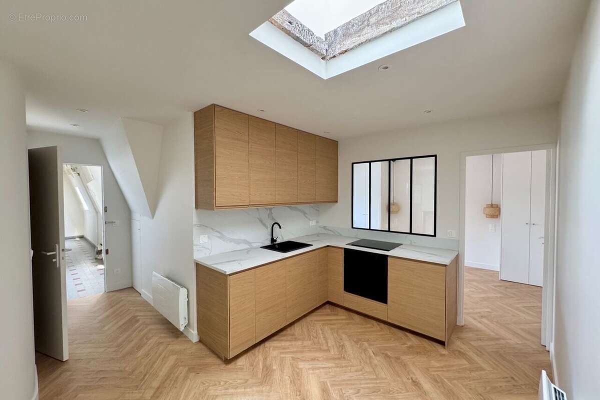 Appartement à PARIS-11E