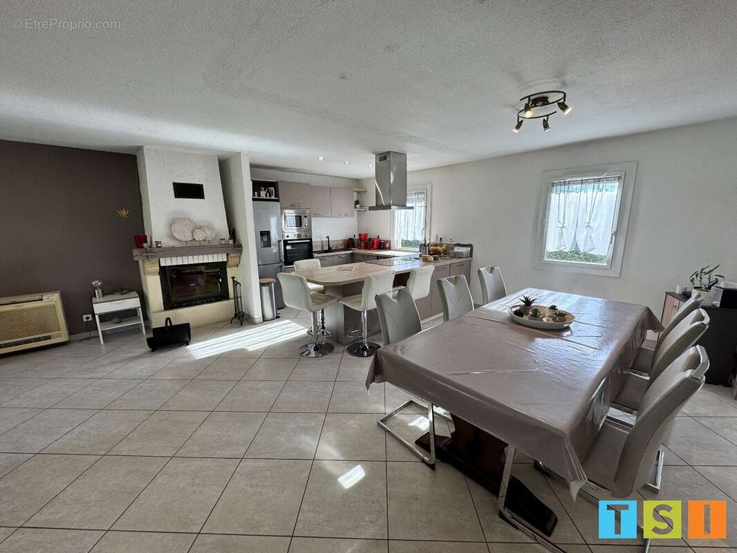 Maison à CASTANET-TOLOSAN