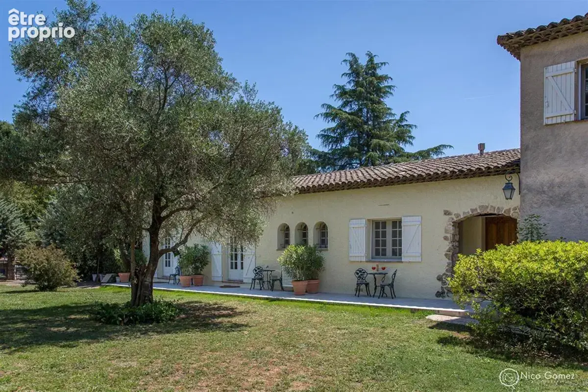 Bastide de charme 350m² quartier résidentiel - photo 3