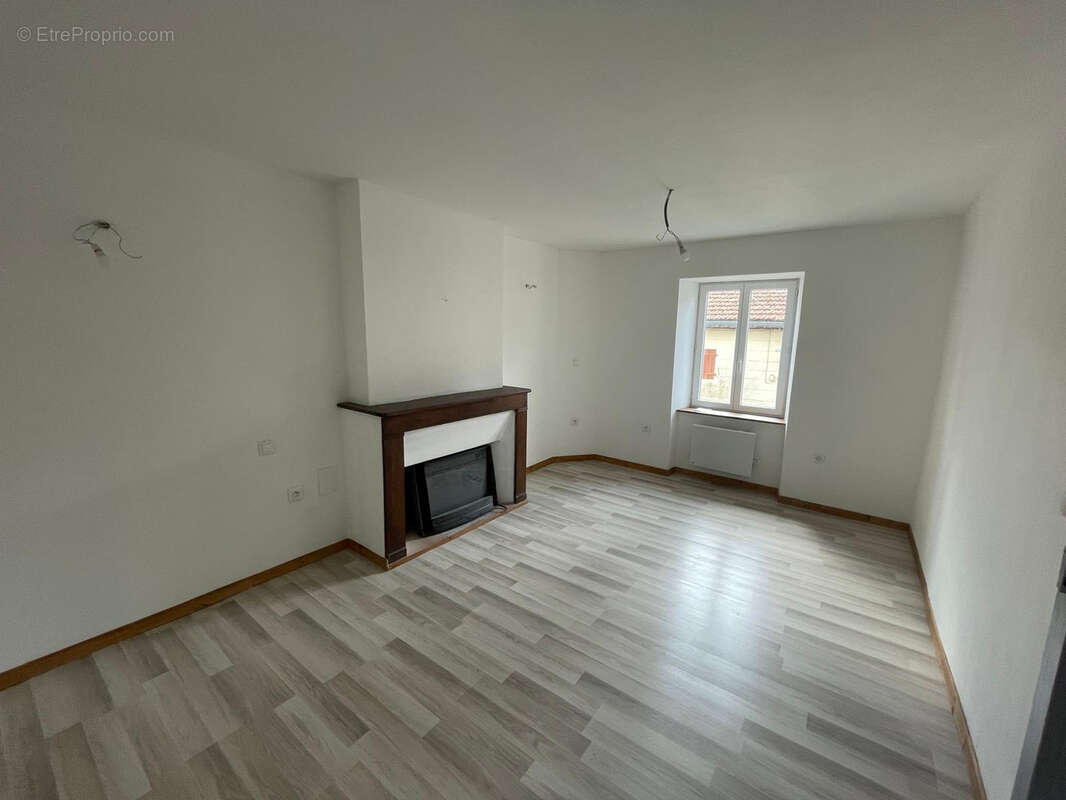 Maison à LABASTIDE-ROUAIROUX