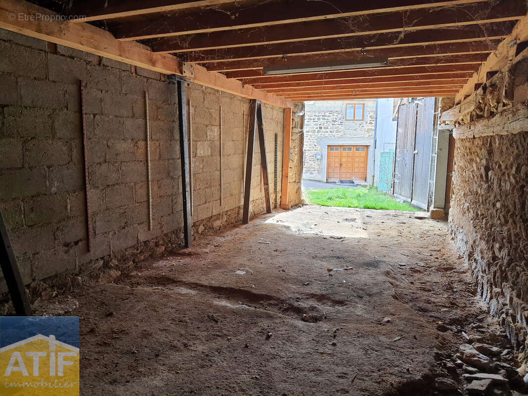 Maison à NOIRETABLE