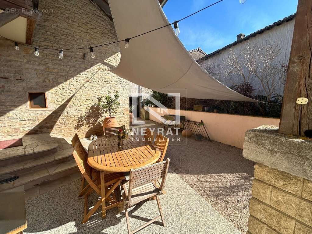 Maison à SENNECEY-LE-GRAND