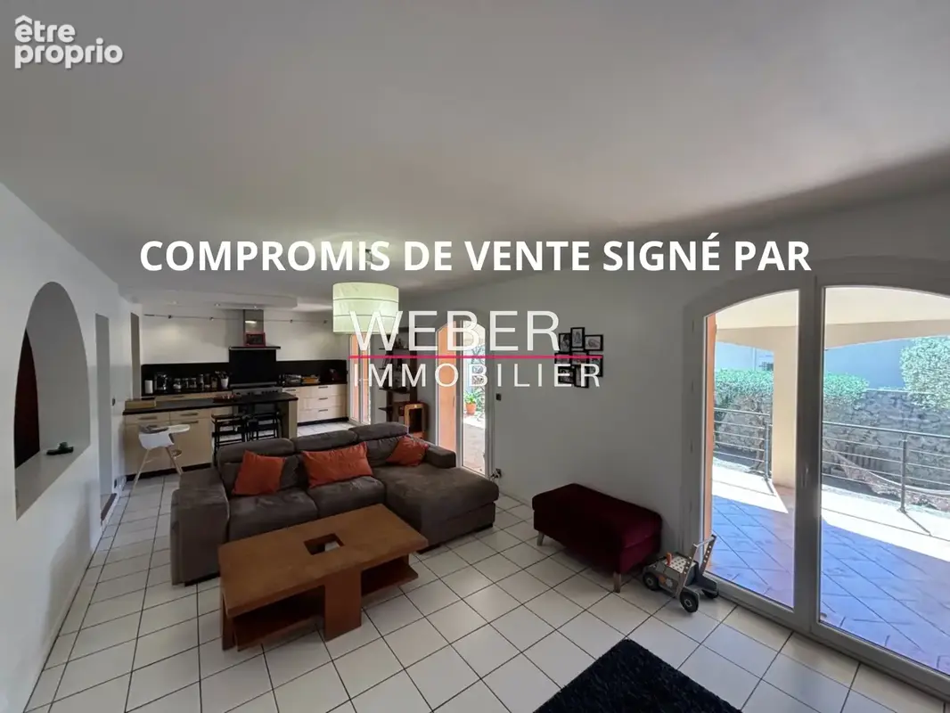 LE REVEST LES EAUX - Maison 182 m2 - 4 chambres Terrain 808 m2 - photo 2
