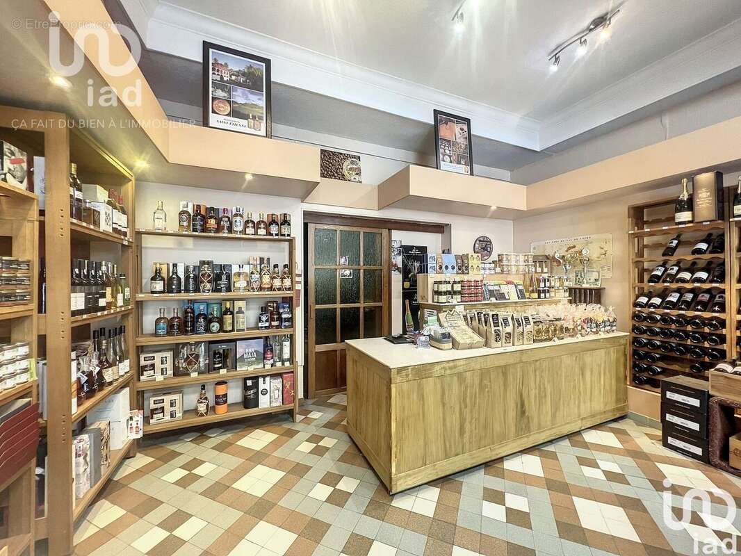 Photo 2 - Commerce à CHATEAU-RENARD