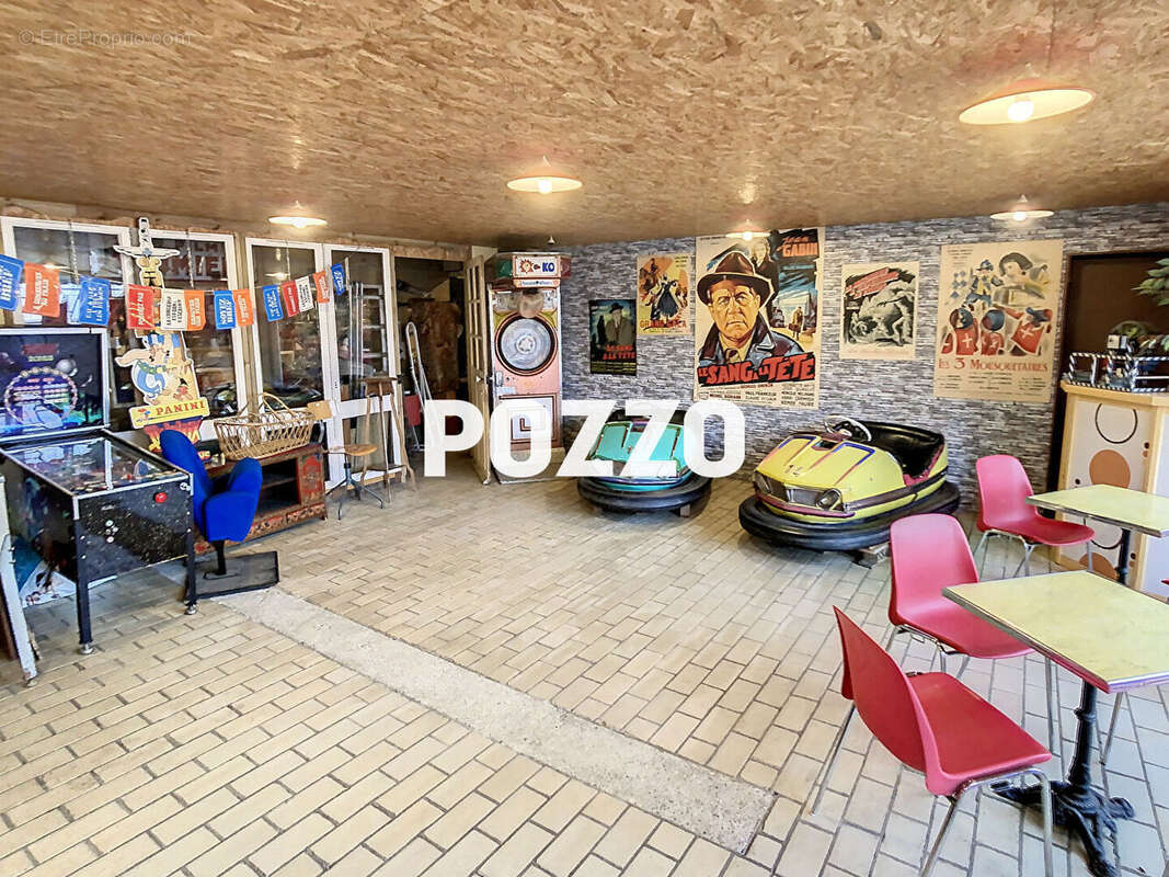 Commerce à SOURDEVAL