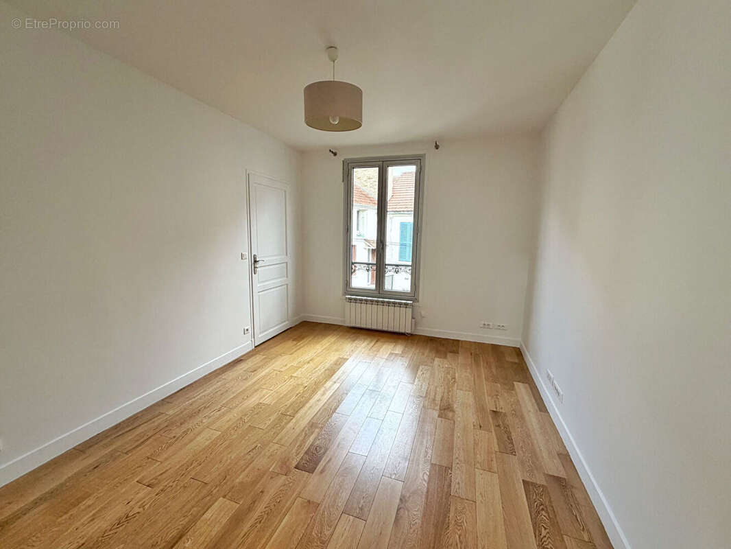 Appartement à NANTERRE