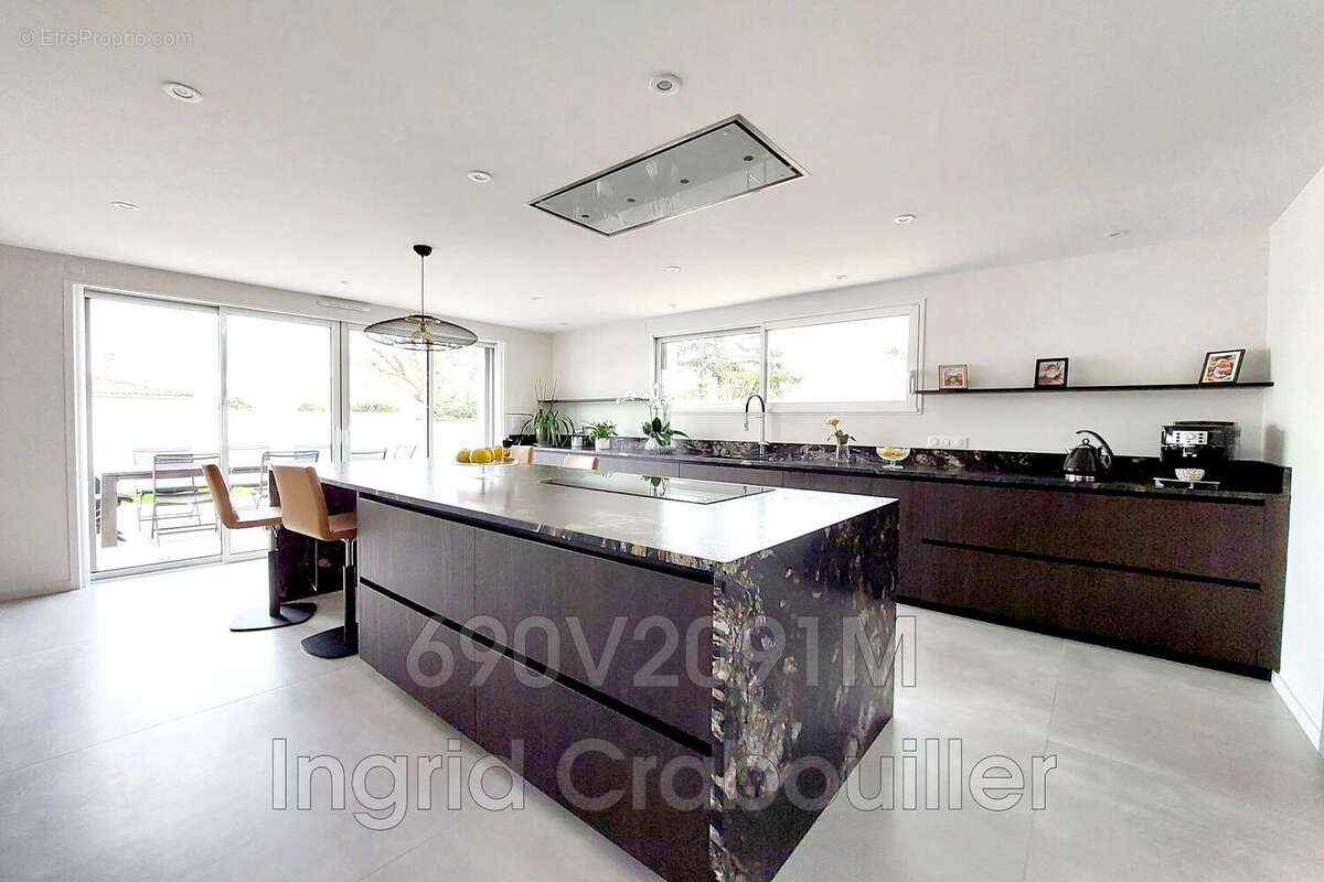 Maison à VAUX-SUR-MER