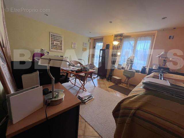 C7D93B84-3B17-4F15-AEFF-752659E66323 - Maison à MAROLLES-EN-HUREPOIX