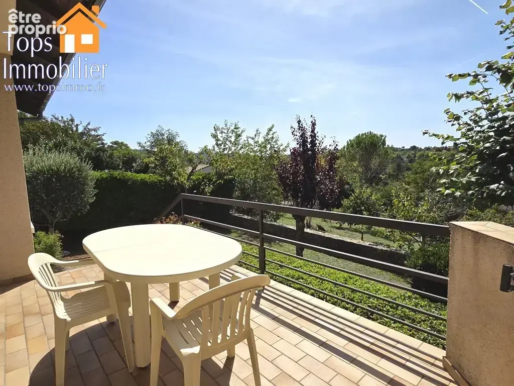 Maison pavillonnaire avec sous-sol total et jardin arboré - photo 7