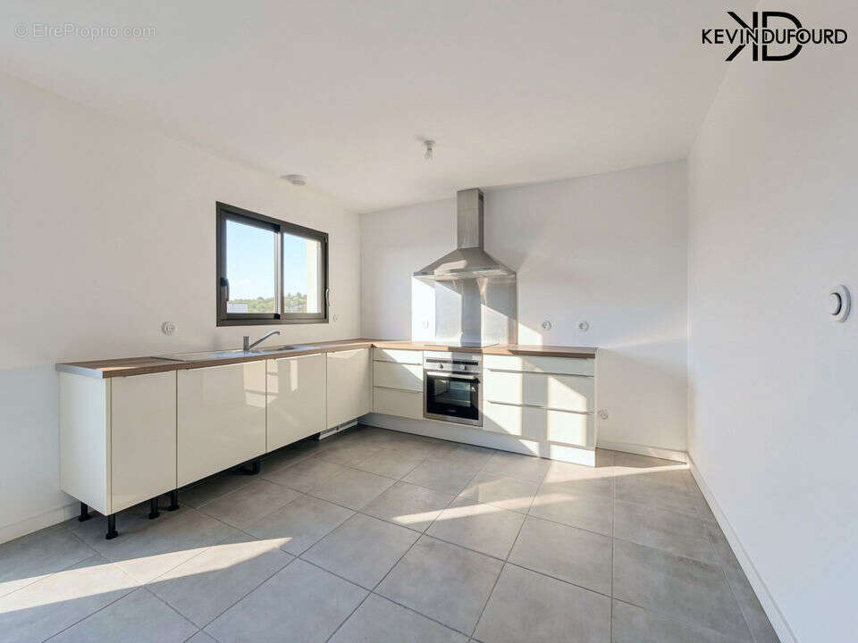Maison de 90 m² sur un terrain de 700 m² à VESSEAUX - photo 9