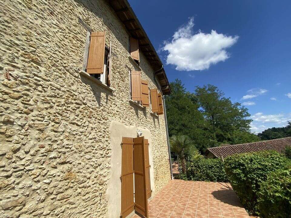 Maison 203 m² à Cazaubon  - photo 88