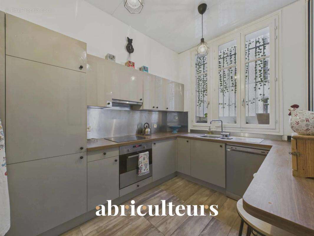 Appartement à PARIS-6E