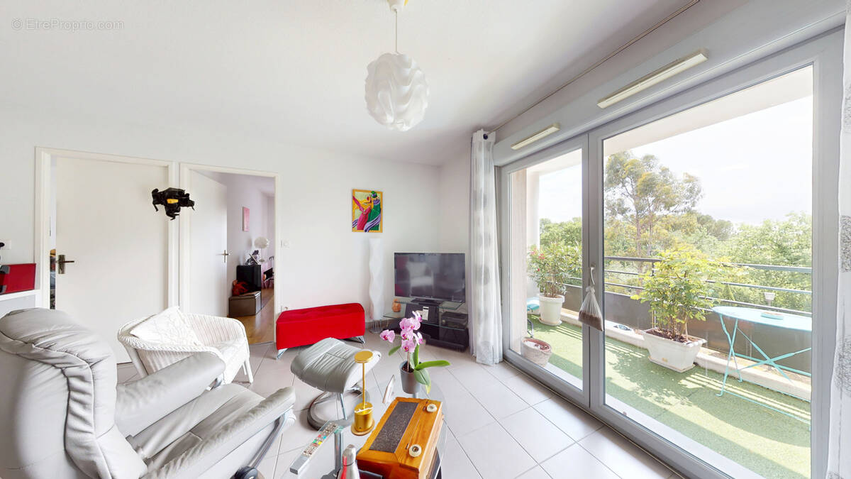 Appartement à CORNEBARRIEU