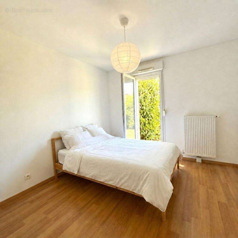 NORME PMR, Rez-de-jardin T3 avec 180 m² d'extérieur et 2 places de parking  – Dijon Bel-Air - Calme proche de la nature - photo 6