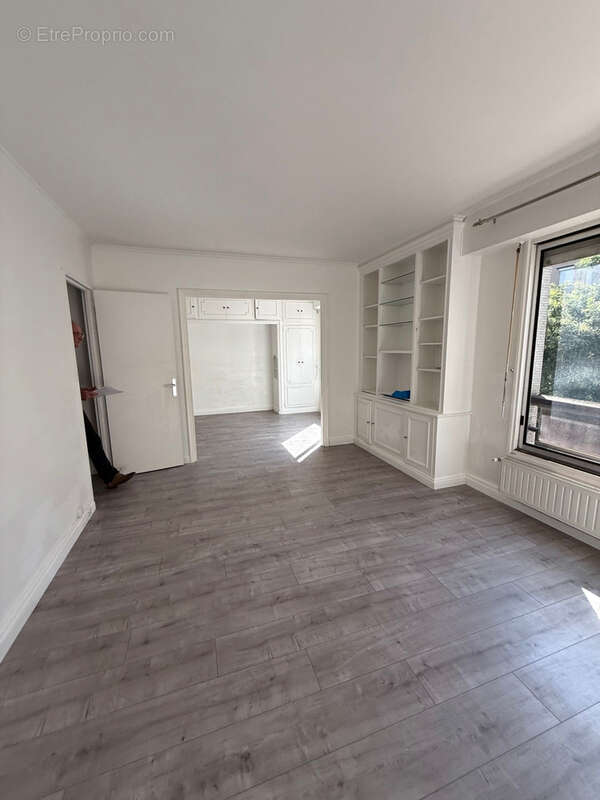 Appartement à PARIS-19E