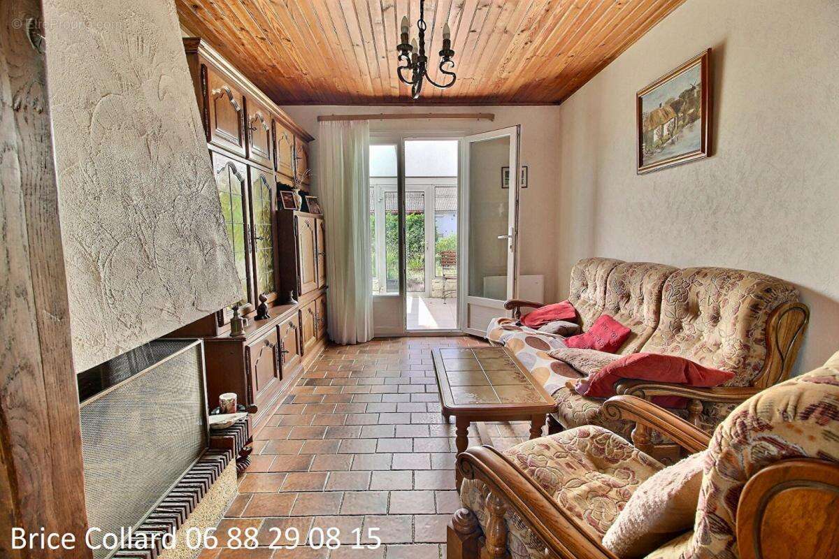 60180 NOGENT SUR OISE Maison individuelle 4 chambres 1 bureau garage jardin - photo 2