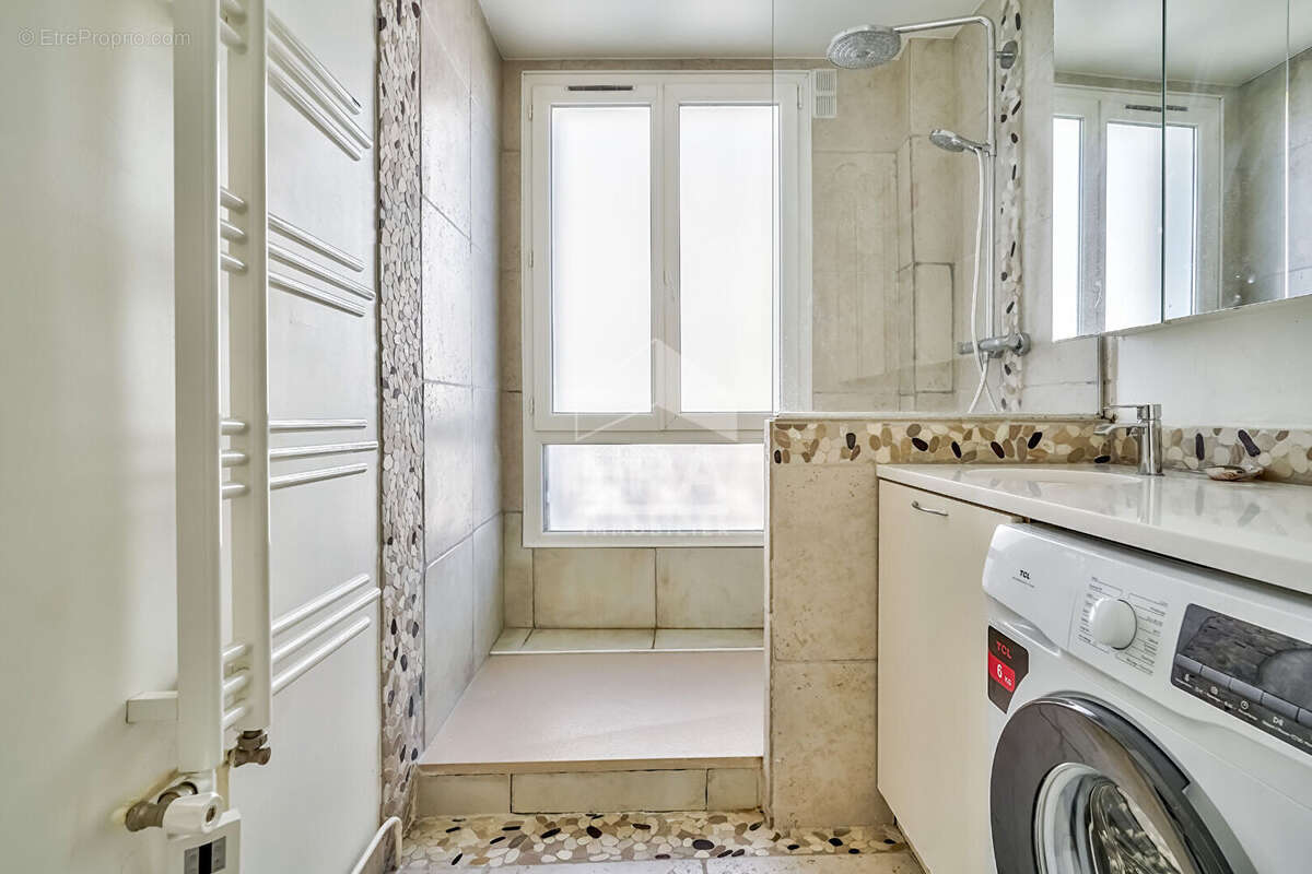 Appartement à ISSY-LES-MOULINEAUX