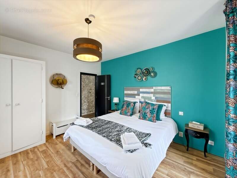 Maison à SAINT-SAUVEUR-D'AUNIS