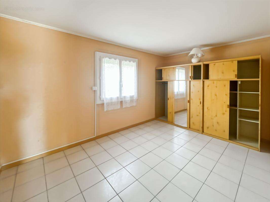 Maison à CASTELNAU-DE-GUERS