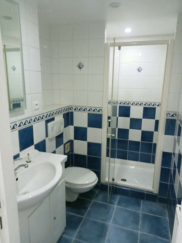 Commerce à SAINT-HIPPOLYTE-DU-FORT