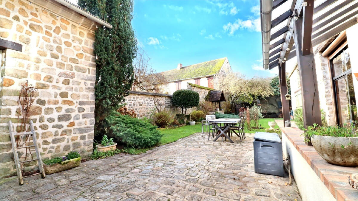 Maison à MOIGNY-SUR-ECOLE