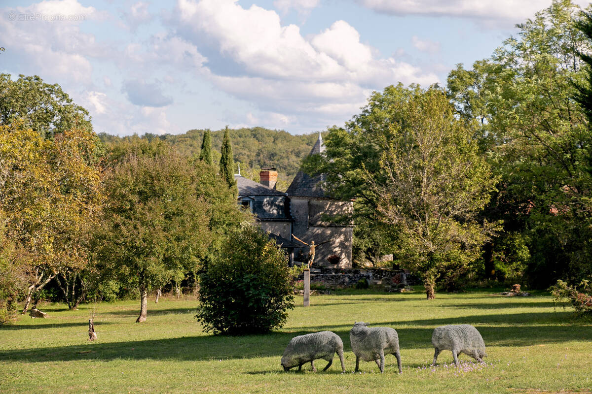 Maison à SAINT-CIRQ-LAPOPIE