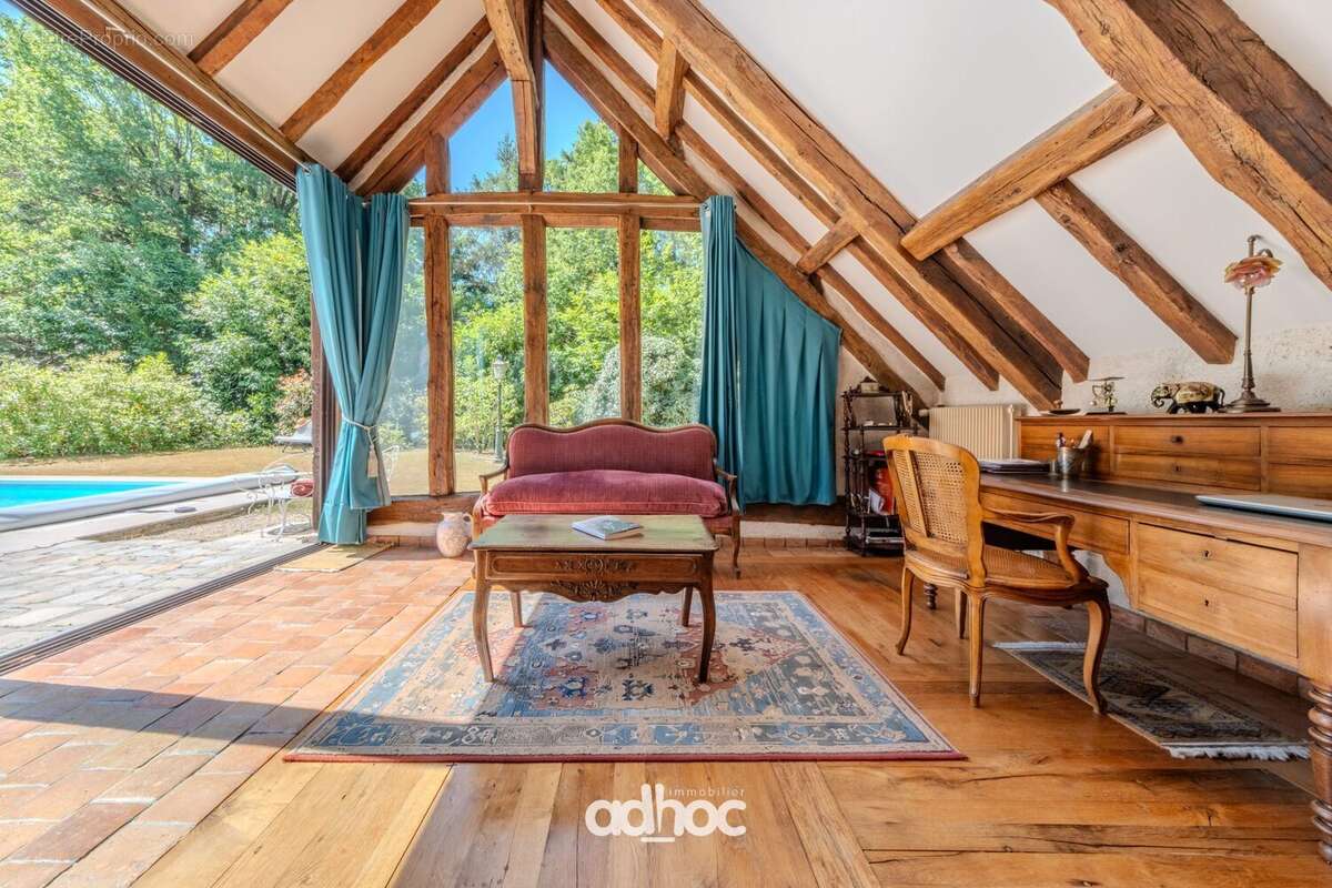 Maison 250 m² à Ardon  - photo 7