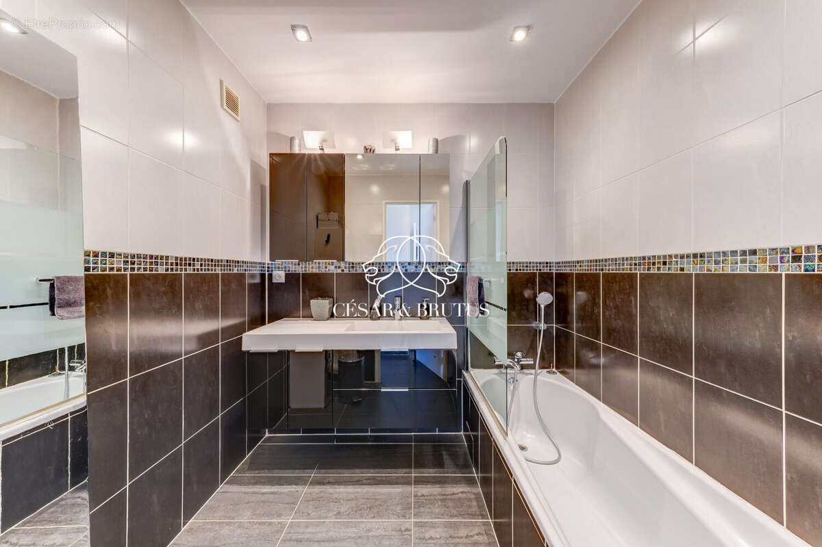 Appartement à LYON-8E