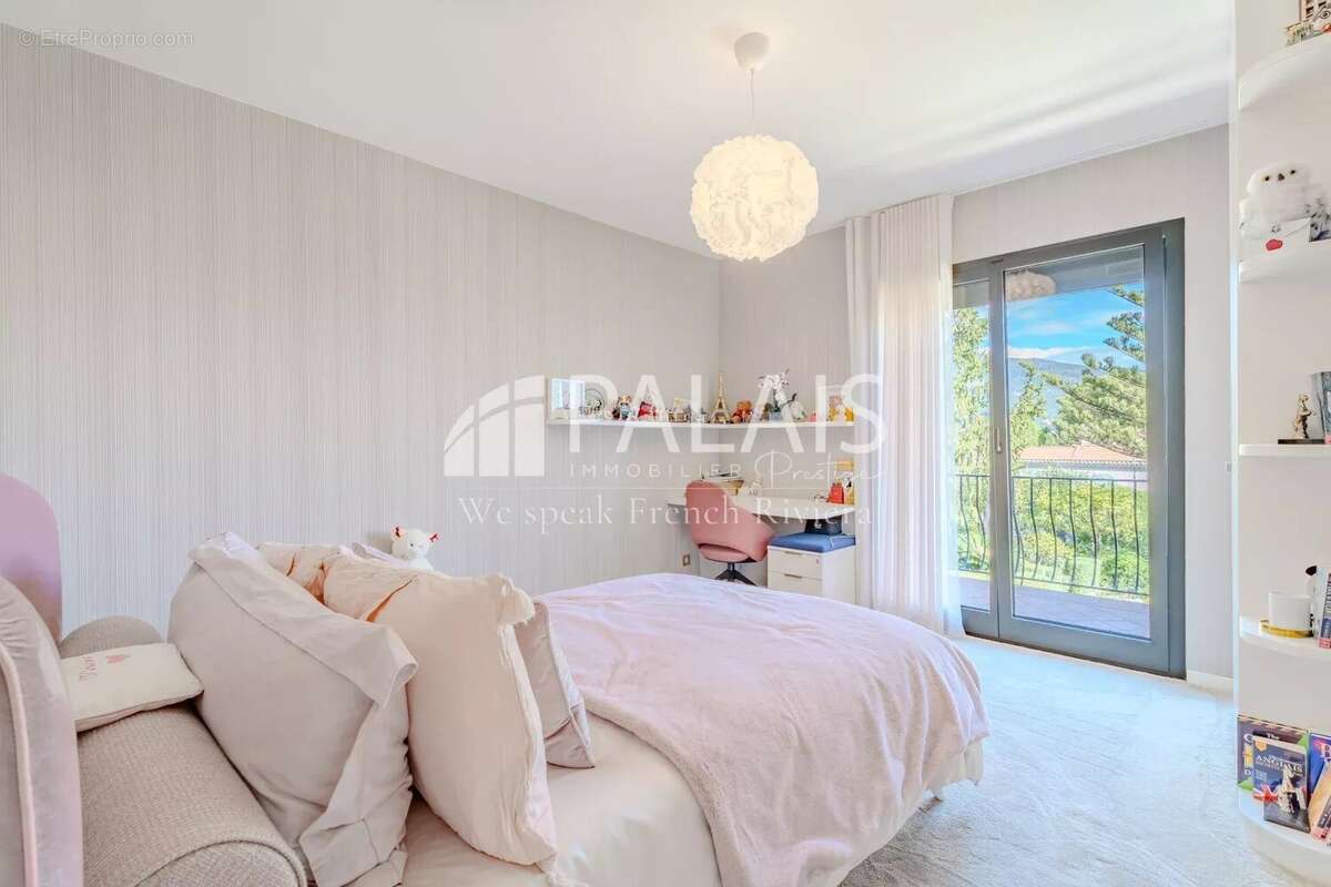 Maison à ROQUEBRUNE-CAP-MARTIN