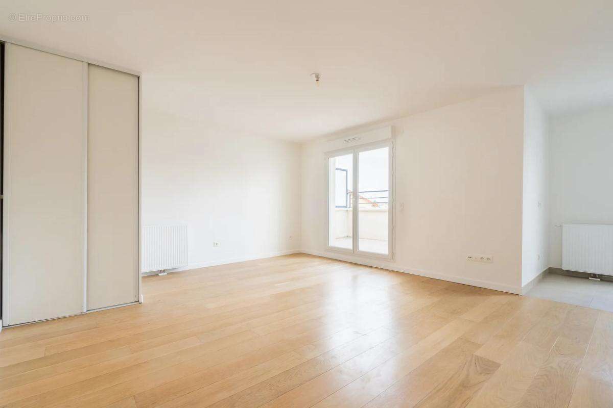 Appartement à NEUILLY-PLAISANCE