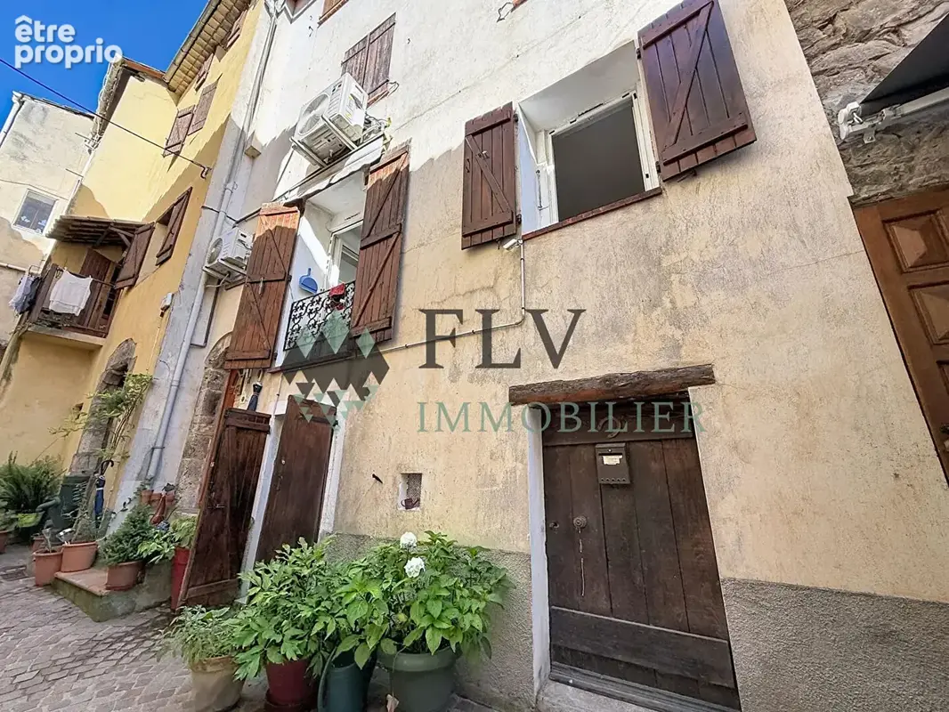 À vendre Appartement avec dépendances atypiques - photo 12