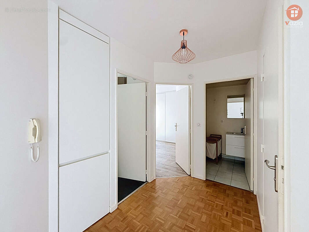 SURESNES , Proche Puteaux - 2 pièces 55,36 m2 , cave et parking - photo 4