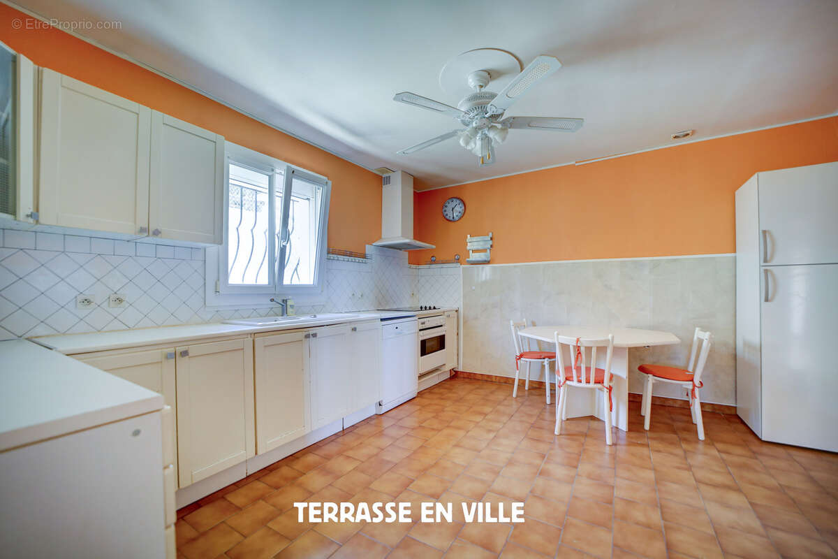 Maison à CARNOUX-EN-PROVENCE