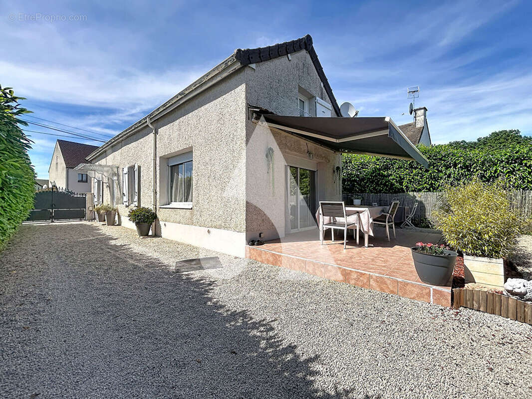 Maison à FARGES-LES-CHALON