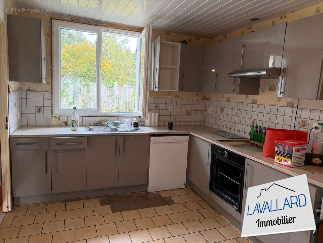 Maison à LE PLESSIER-ROZAINVILLERS