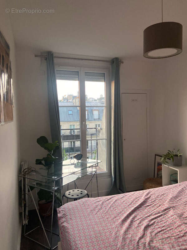 Appartement à PARIS-9E