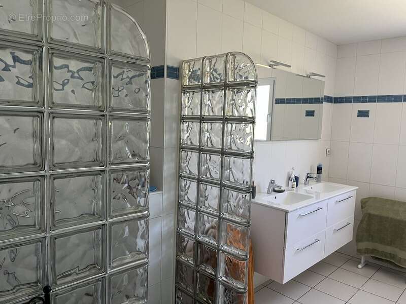 Maison à vendre 7 pièces MACHECOUL (44) - photo 17