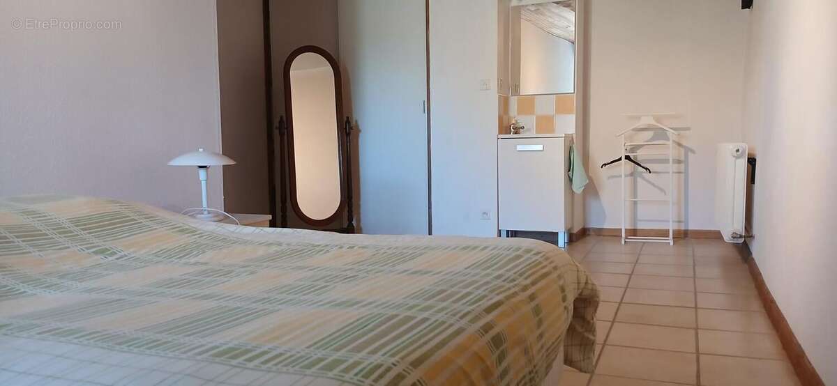 Domaine rural rénové , Maison , 2 logements  vaste dépendance - photo 13