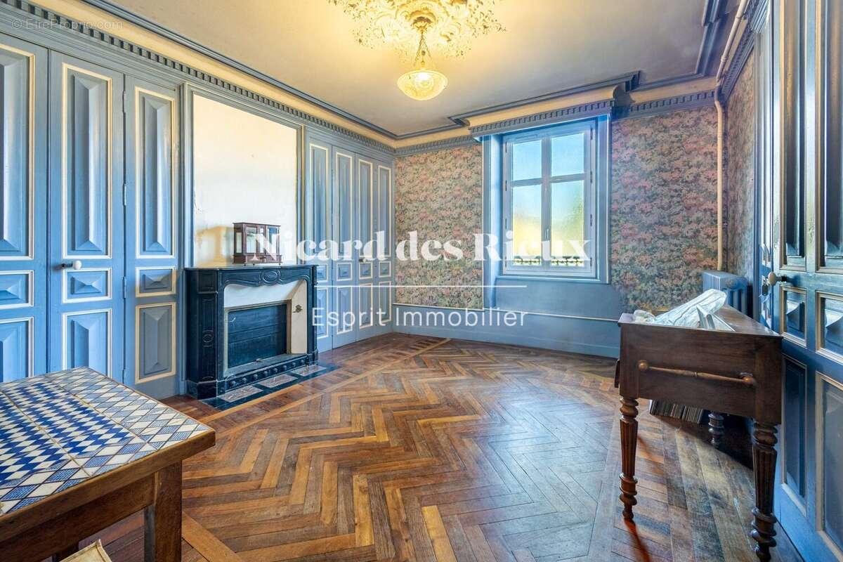 Maison à AIXE-SUR-VIENNE