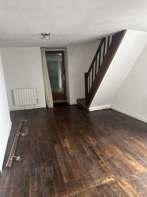 Maison à PIERRE-BUFFIERE