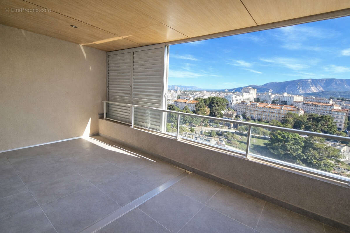 Appartement à MARSEILLE-8E