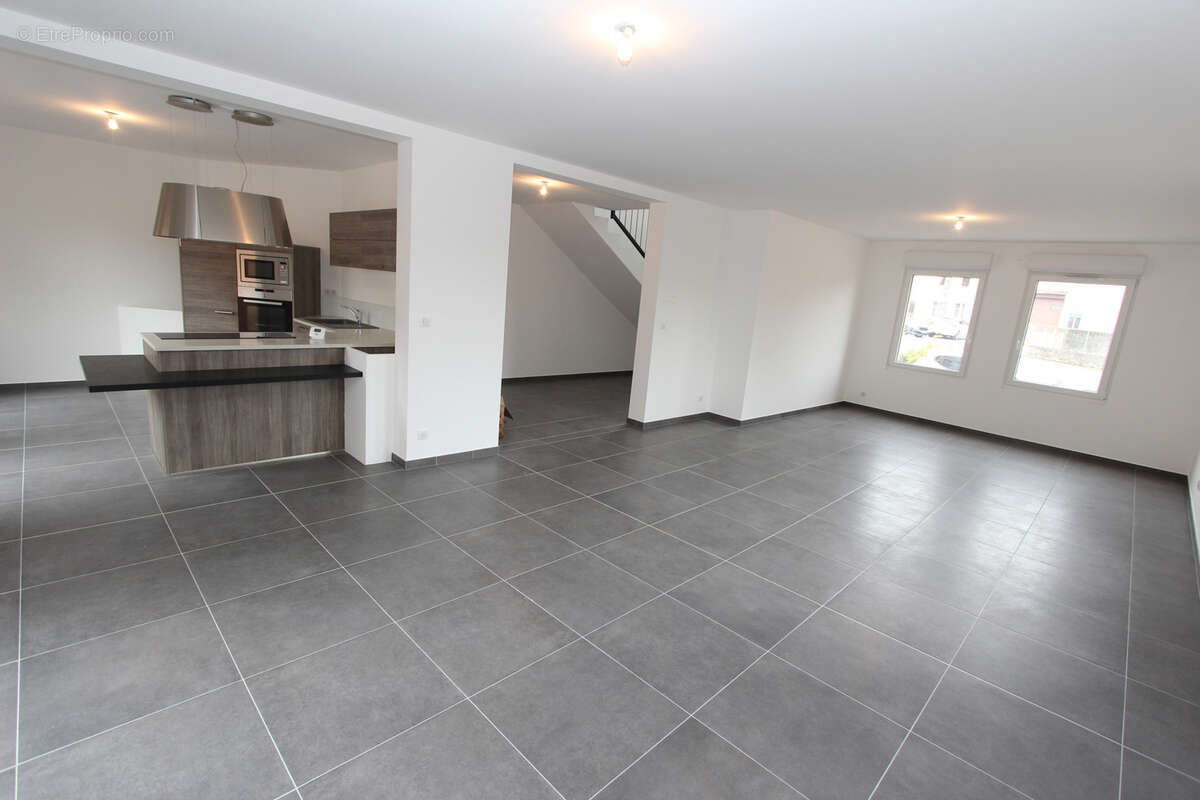 Maison à RECHICOURT-LE-CHATEAU