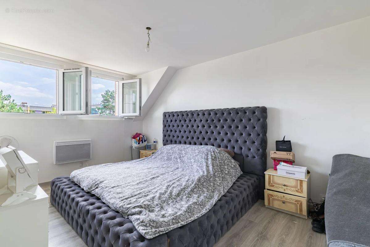 Maison de 7 pièces de 120 m² à Saint-Brice-sous-Forêt - photo 9