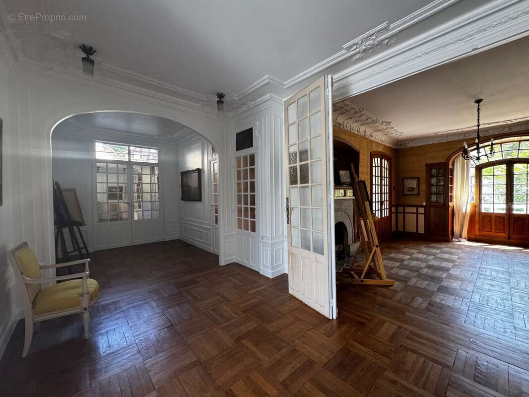 Maison à FONTAINEBLEAU