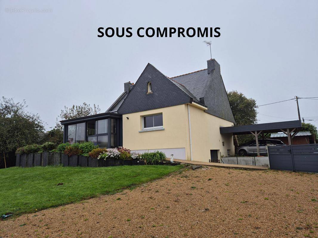 Maison à CLEGUER