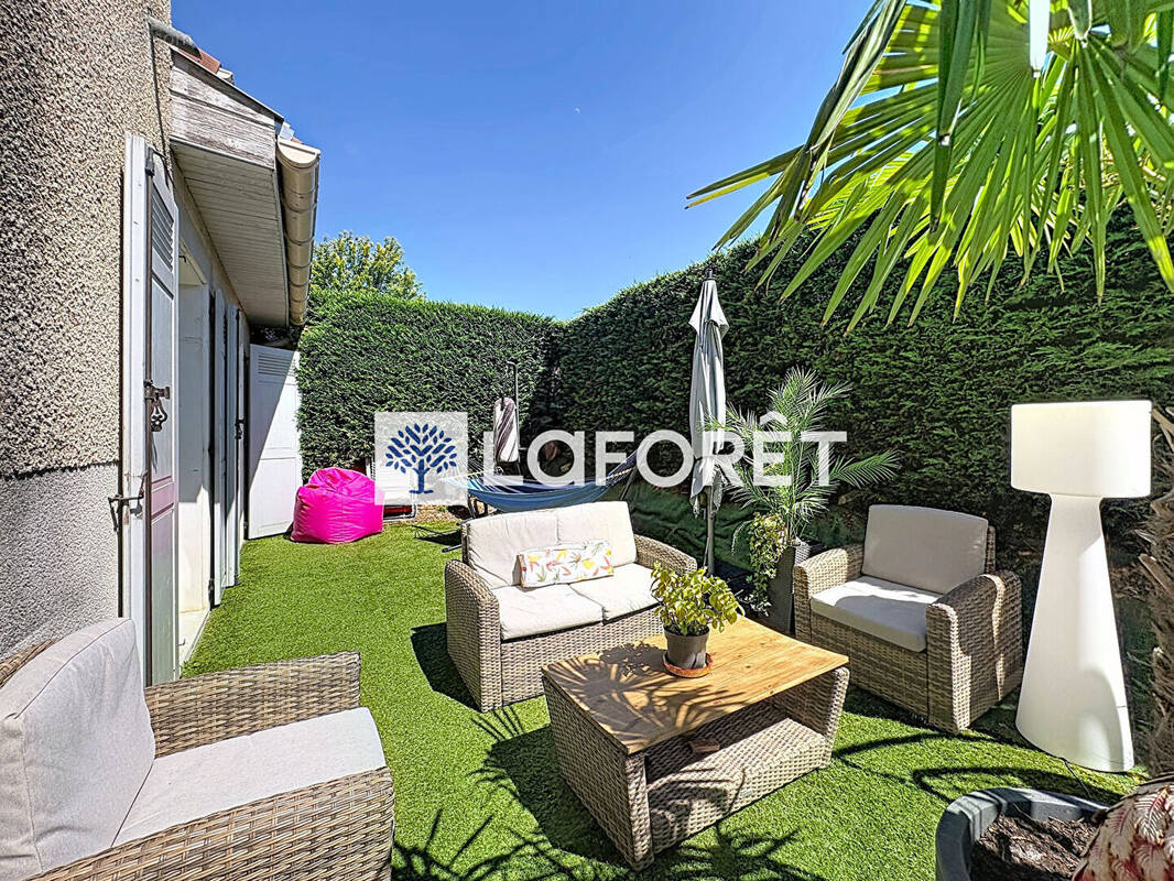 Appartement à RILLIEUX-LA-PAPE