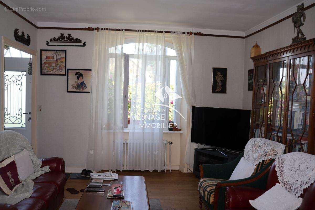 À vendre chez Christelle Mesnage Immobilier - DINAN proche - photo 8