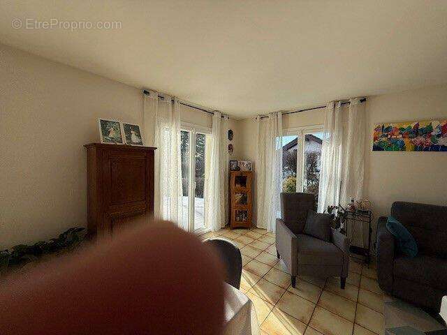 Maison à DIVONNE-LES-BAINS