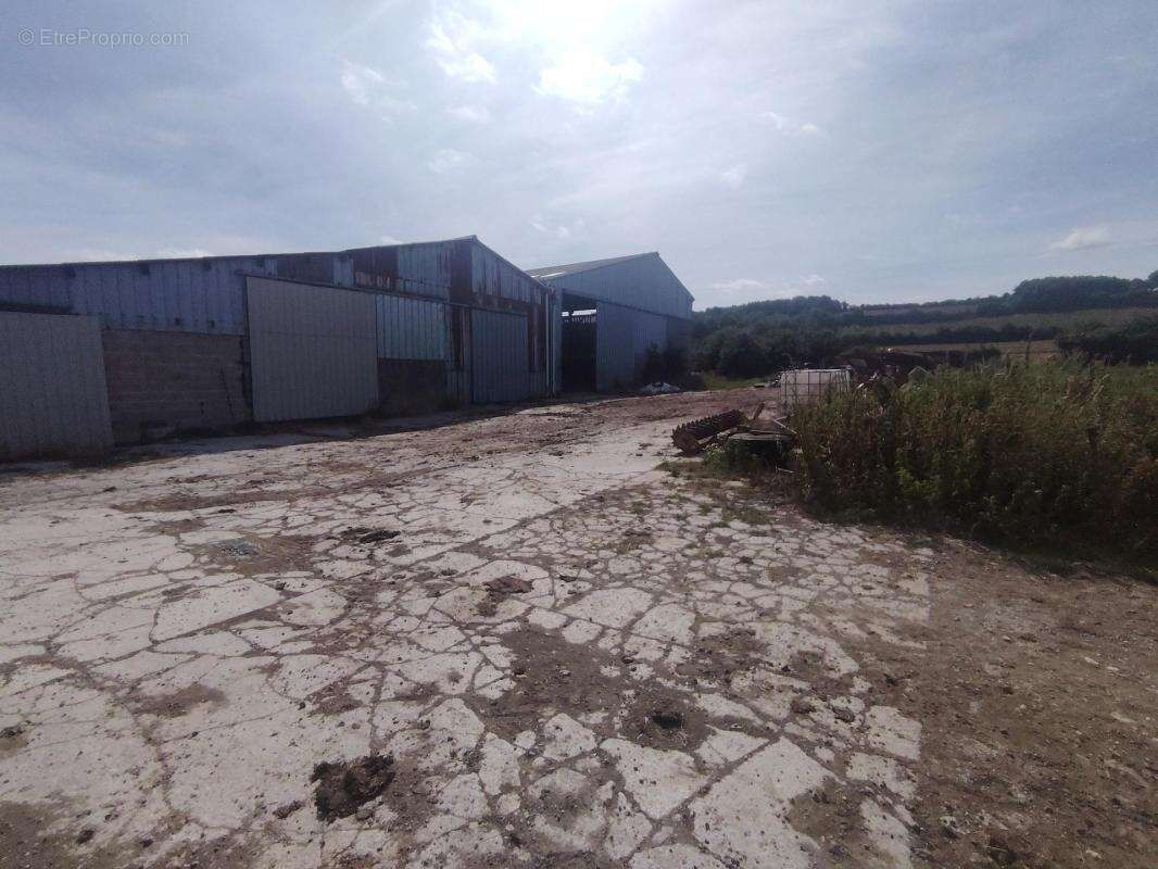 Corps de ferme avec fort potentiel ! - photo 8